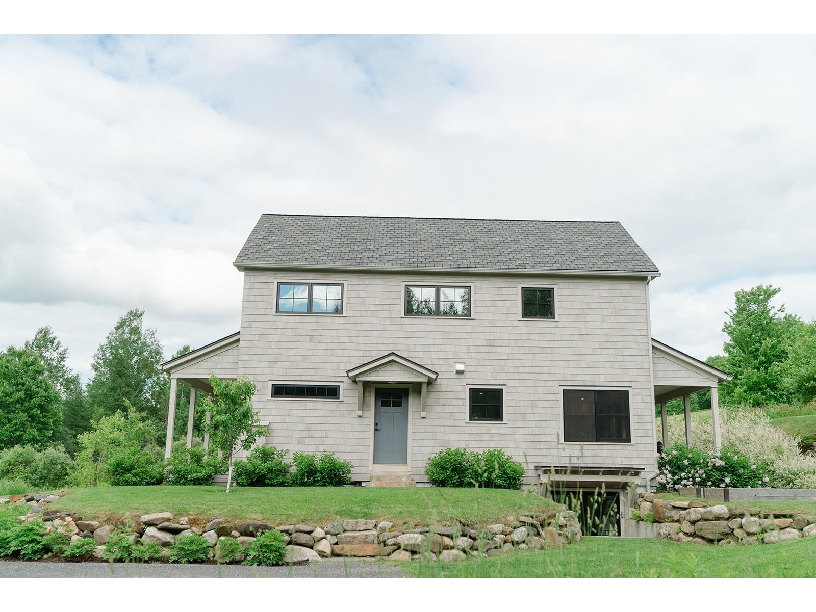 2035 Mountain Road