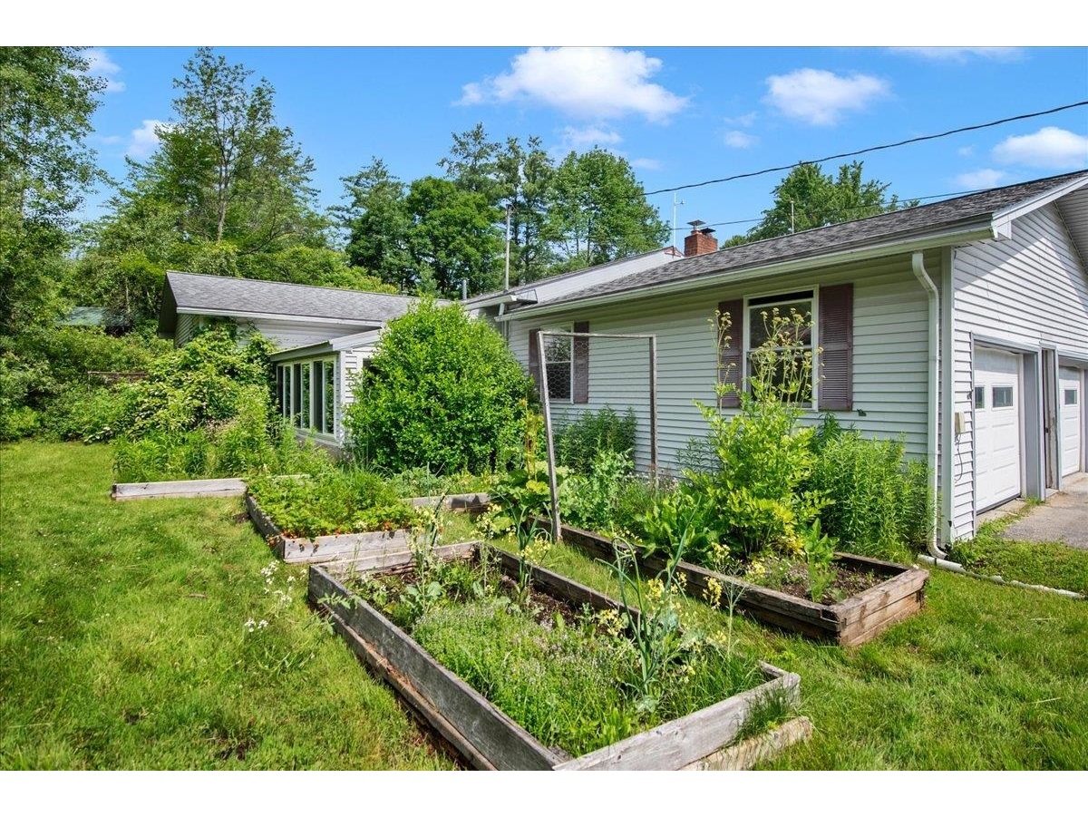 204 Lawrence Road