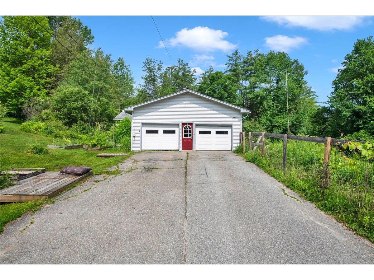 204 Lawrence Road