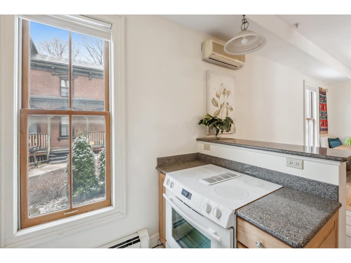 204 South Union Street, Unit 2