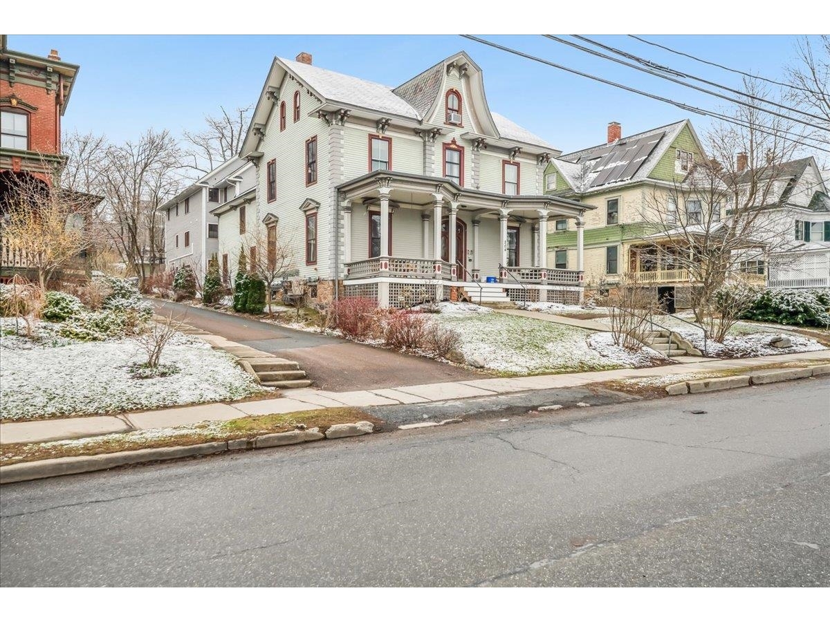 204 South Union Street, Unit 2
