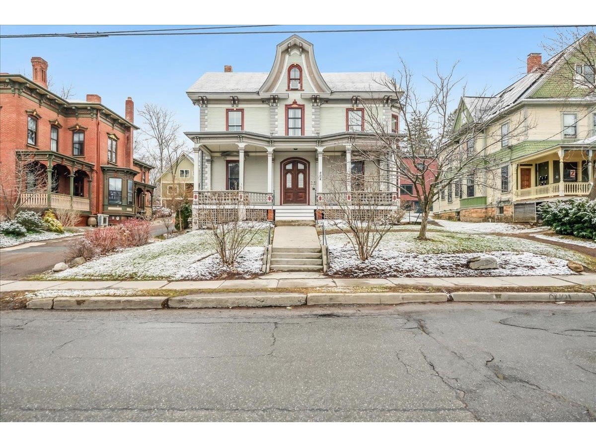 204 South Union Street, Unit 2