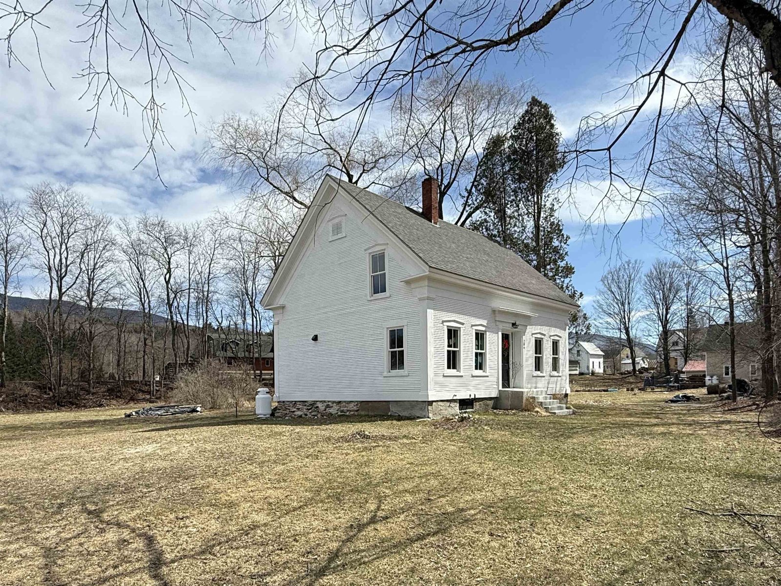 204 West River Road