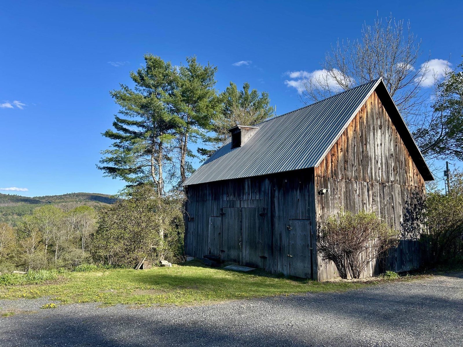 2045 Silloway Road