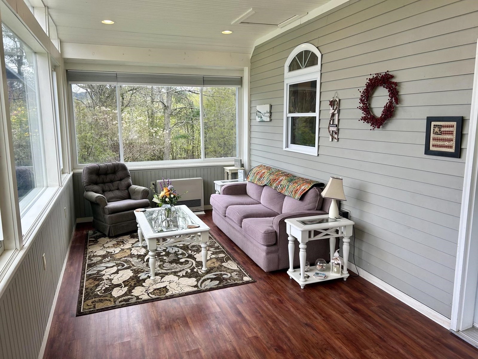 2045 Silloway Road