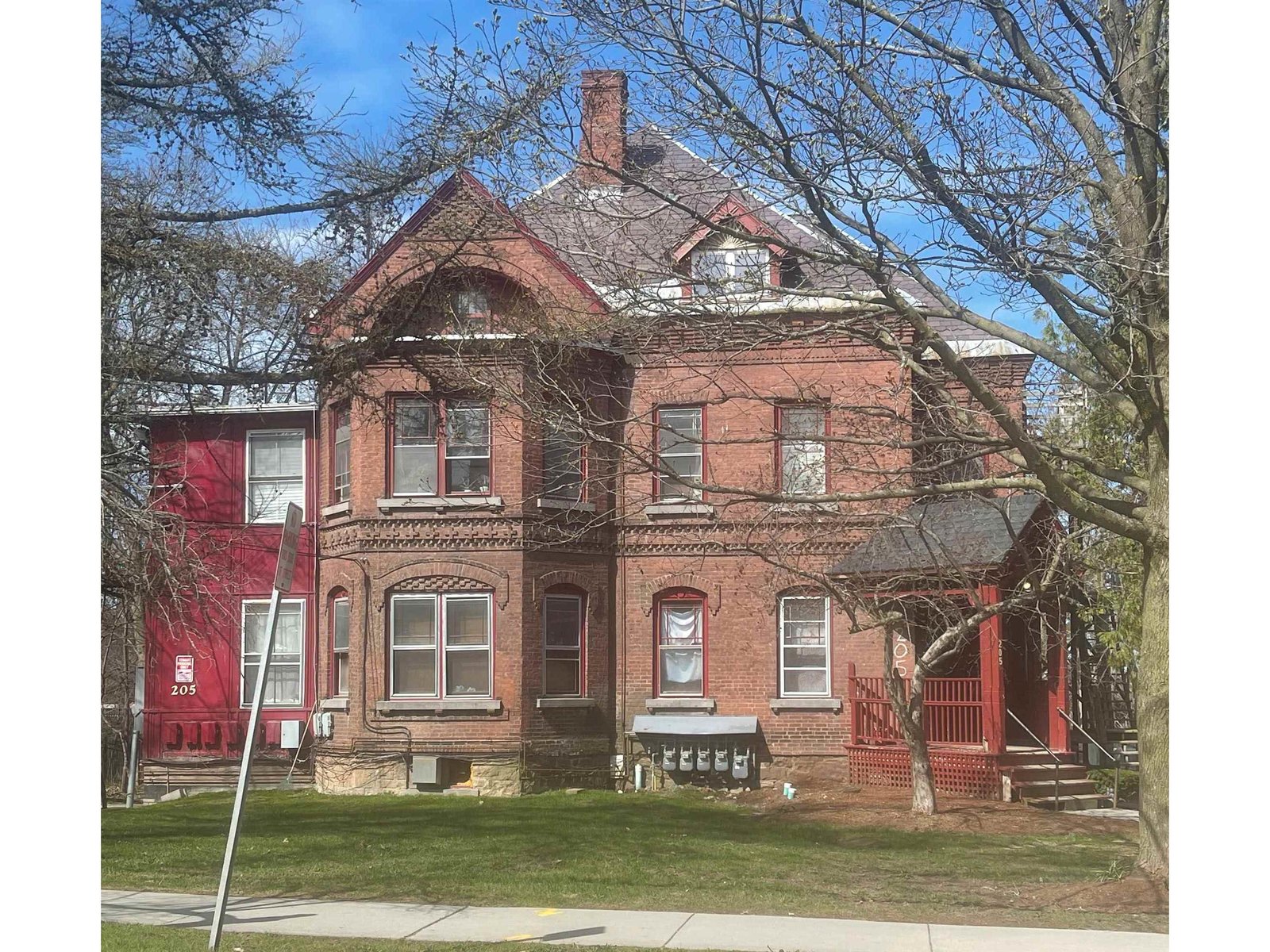 205 S Prospect Street