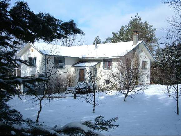 206 Chapin Rd