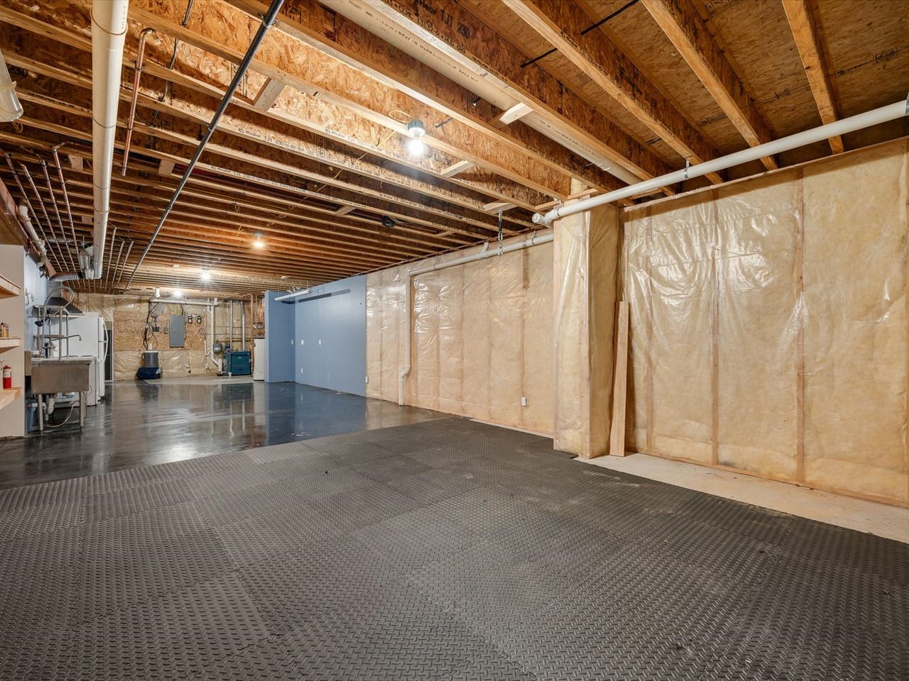 Large Open Storage - Basement