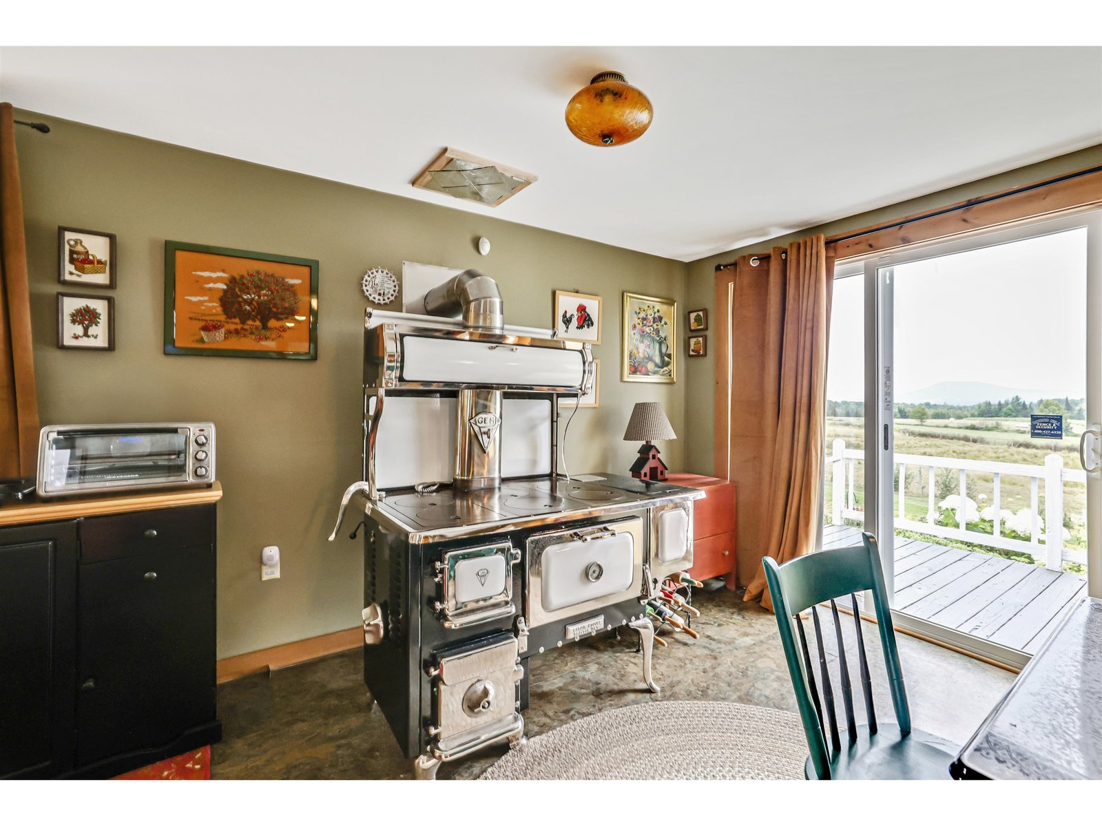 A new wood stove to cook on