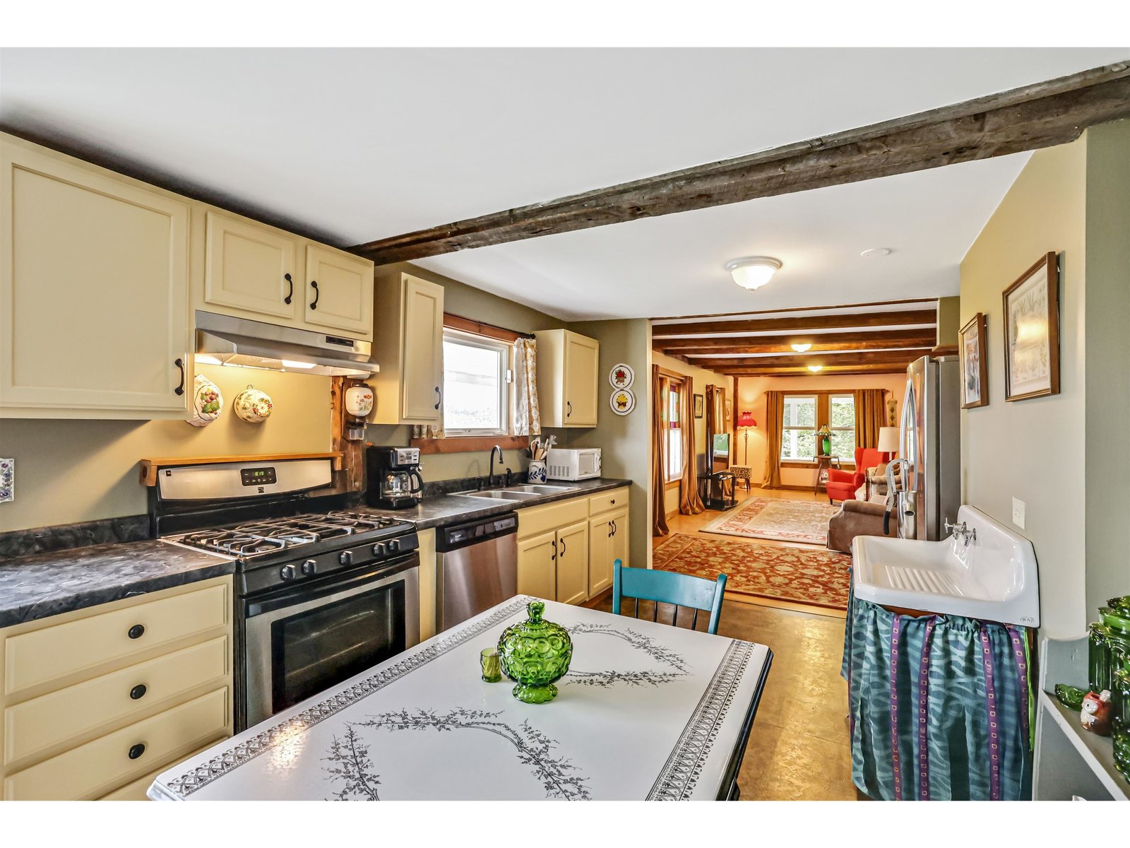2066 Hinman Settler Road