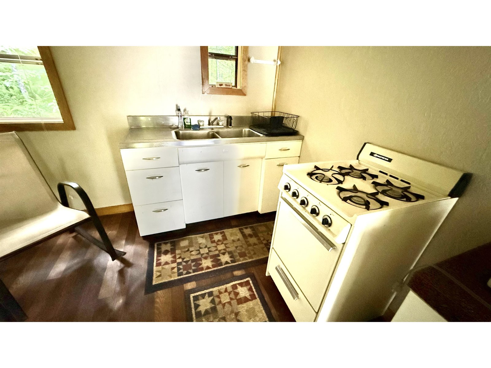 2075 Codding Hollow Road