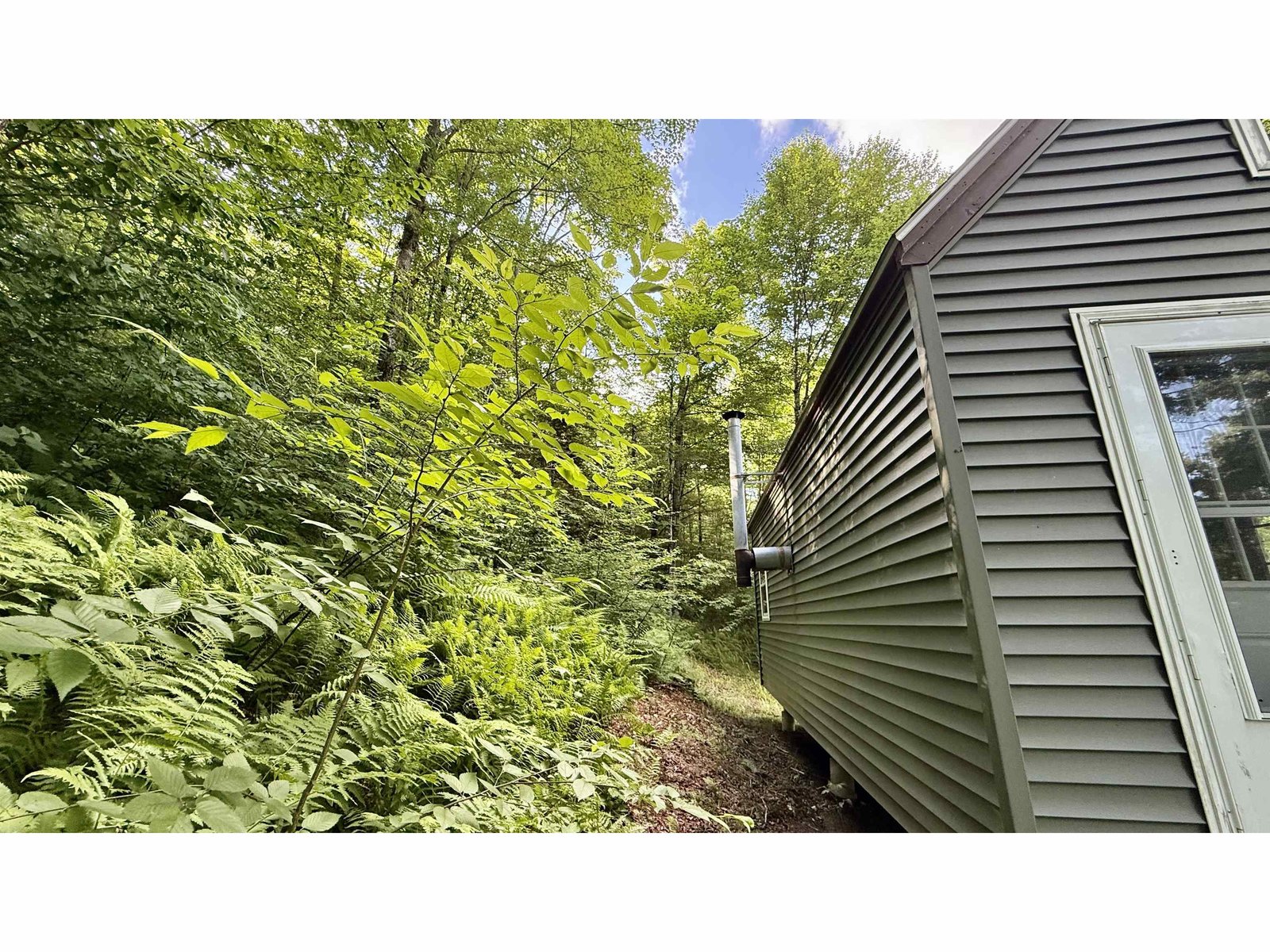 2075 Codding Hollow Road