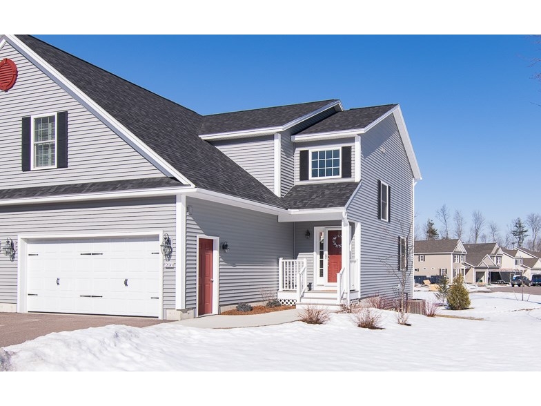 208 Fox Run