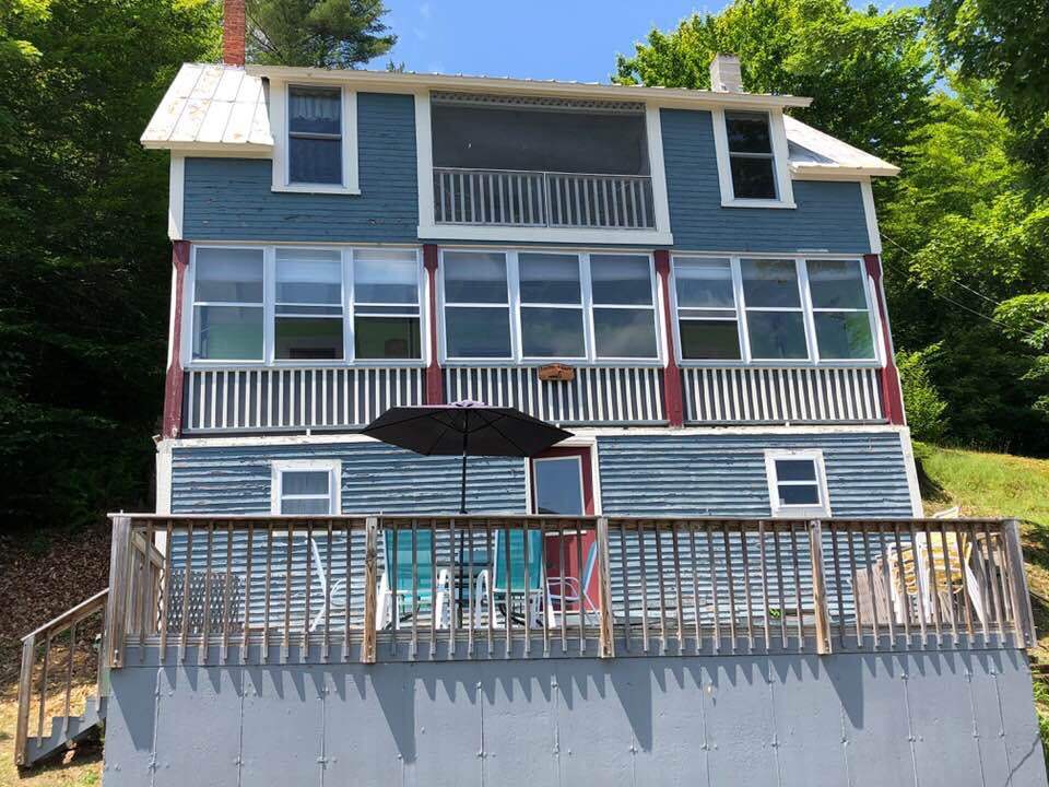 208 Lake Shore