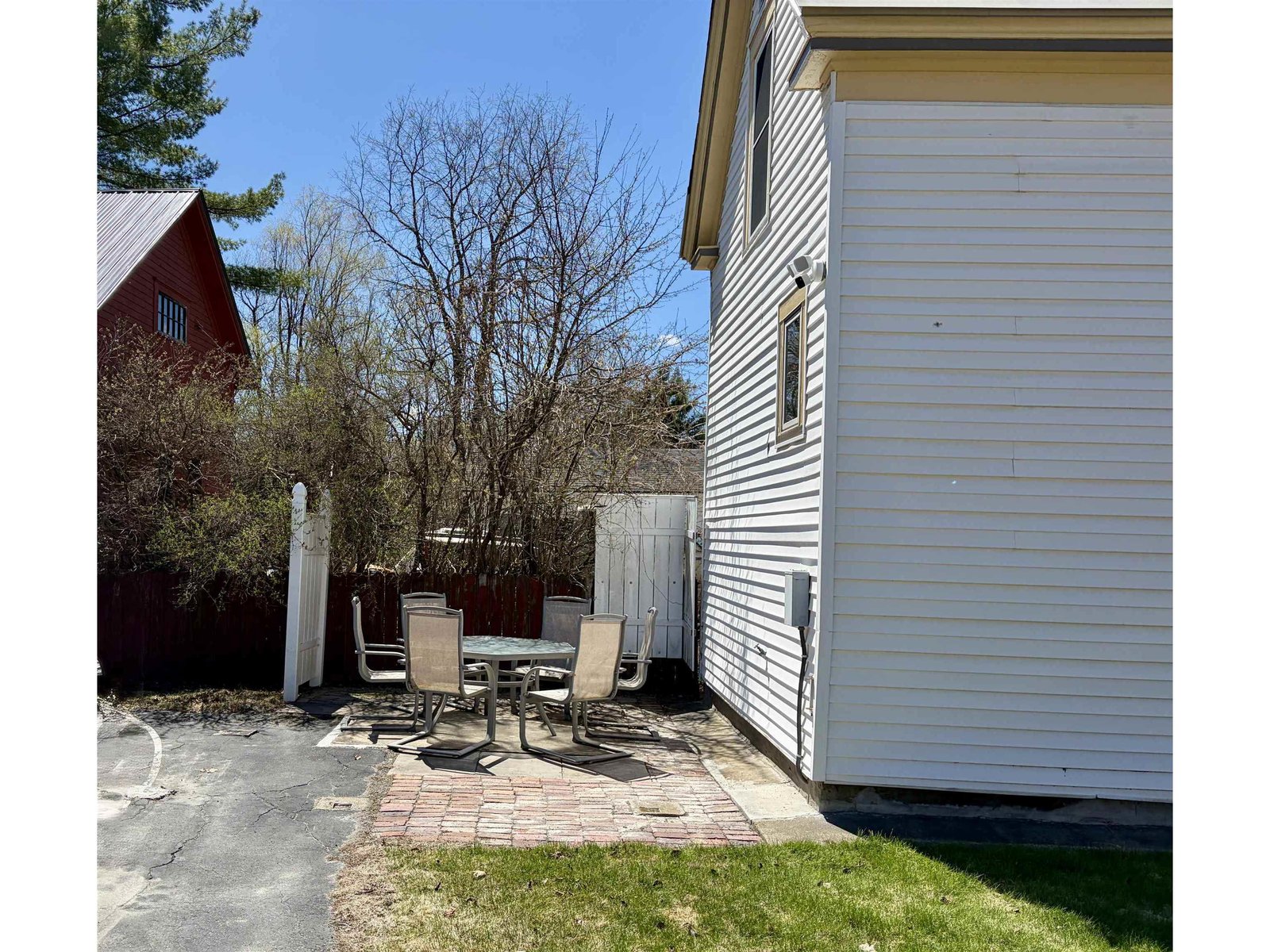 208 Summer Street
