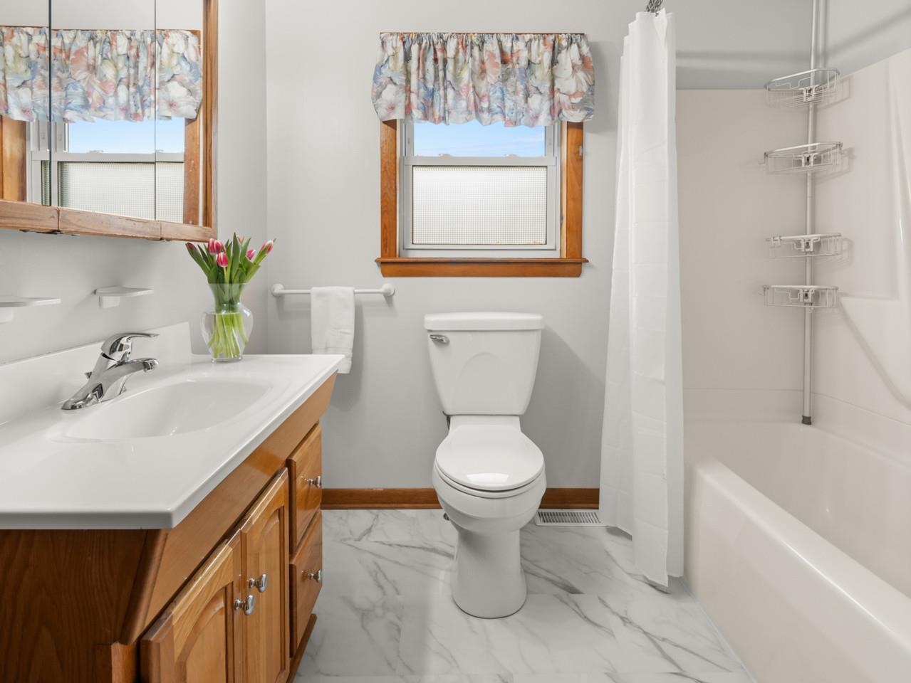 2nd Floor Full Bath