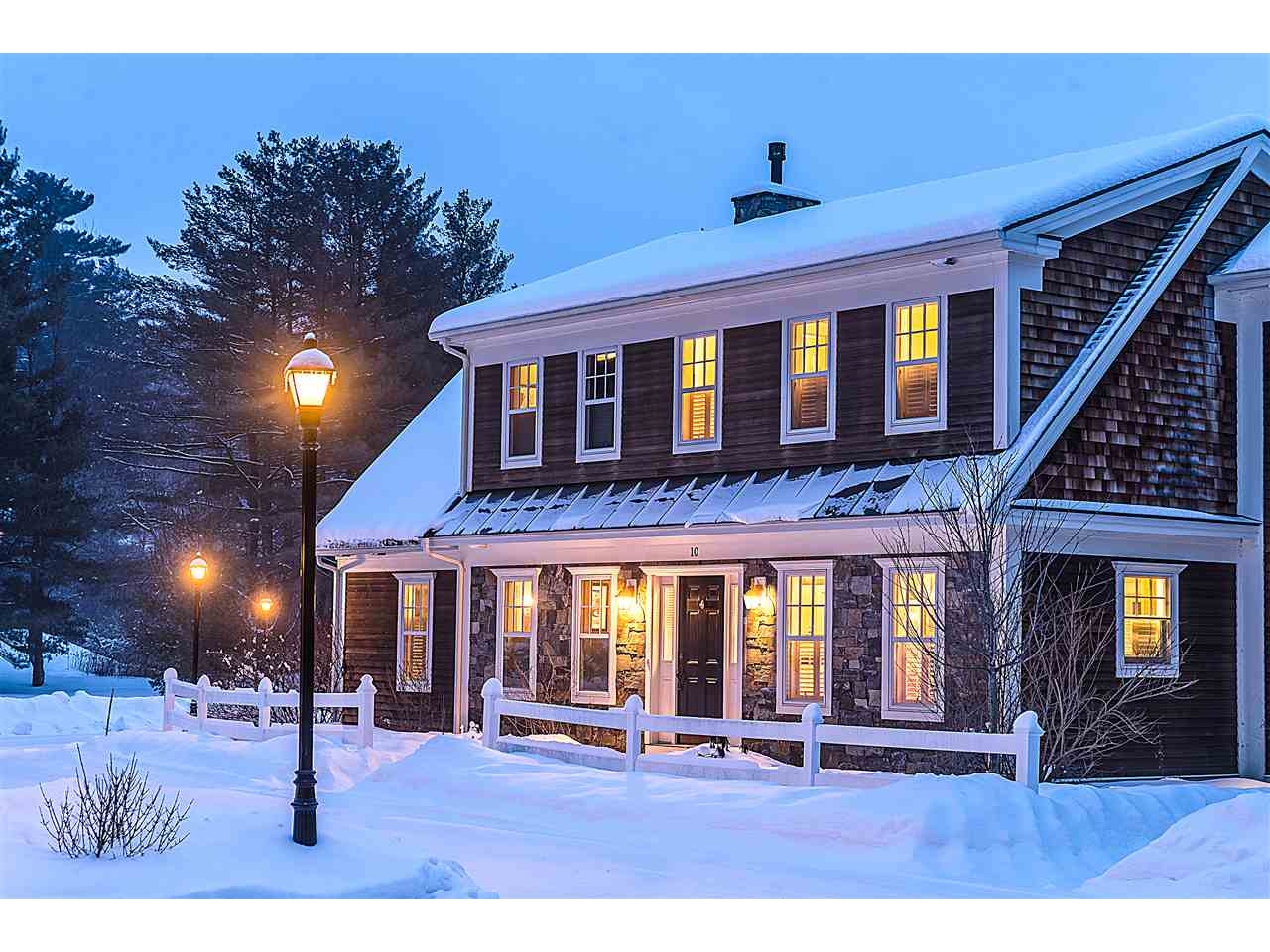 209 Landmark Lane, Unit 10