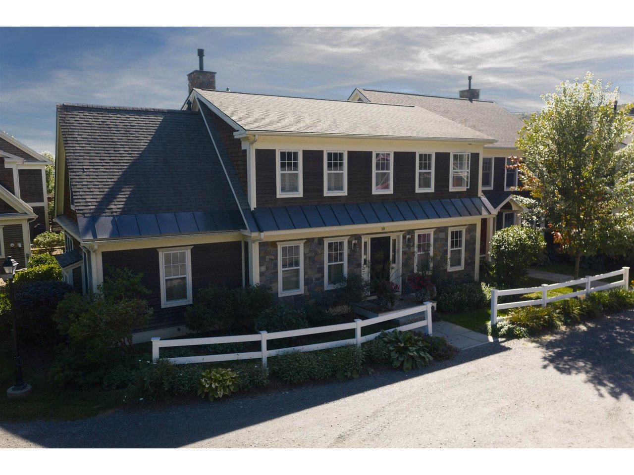 209 Landmark Meadow Road, Unit 10