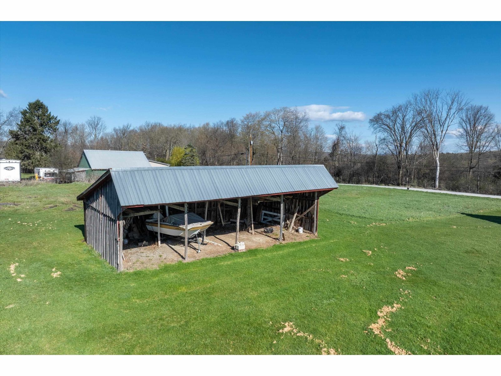 2091 North Lake Road