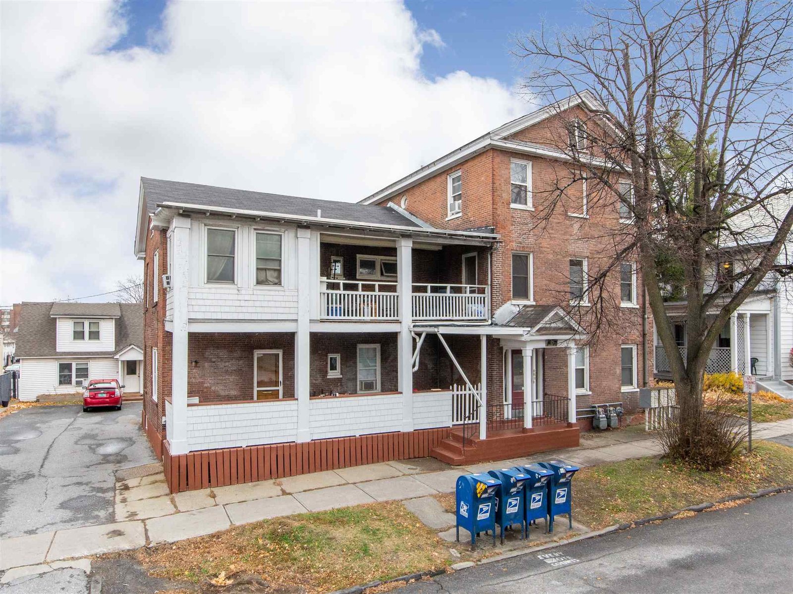 21-25 Elmwood Avenue