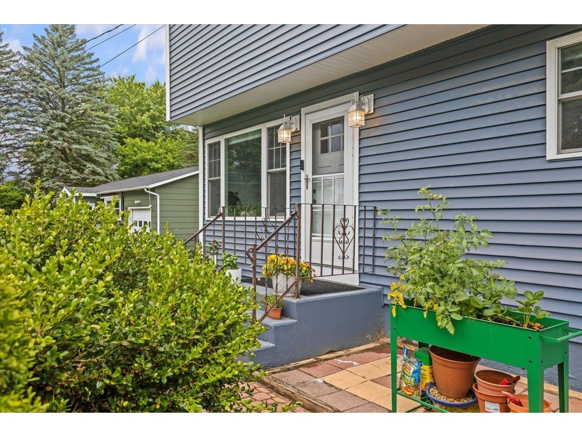 21 Bruce Street