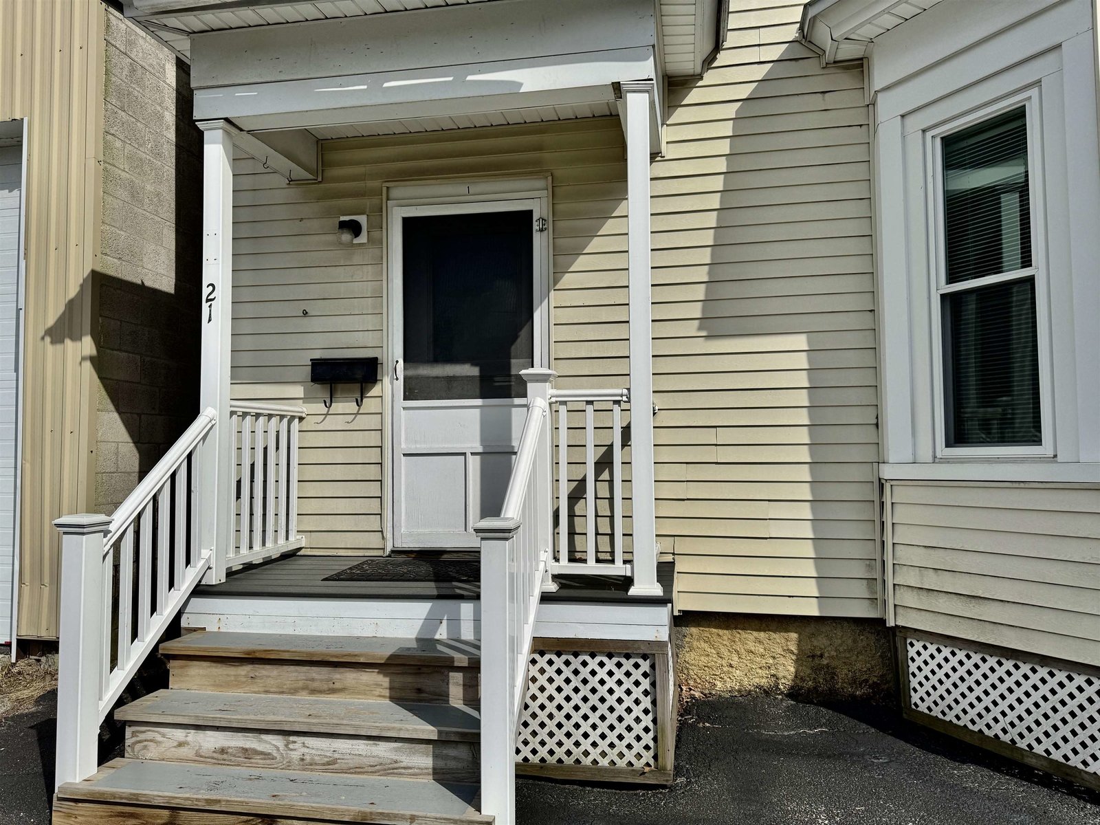 21 East Street