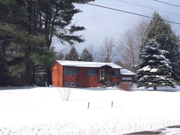 21 Kingswood Dr