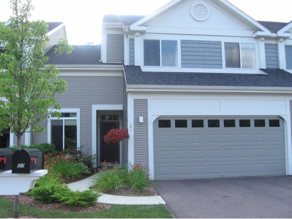 21 Mockingbird Lane, Unit 21