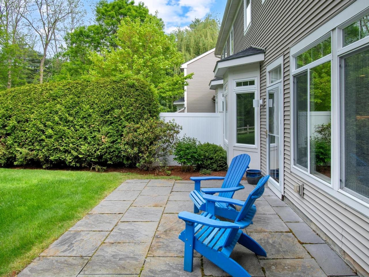 21 Mockingbird Lane
