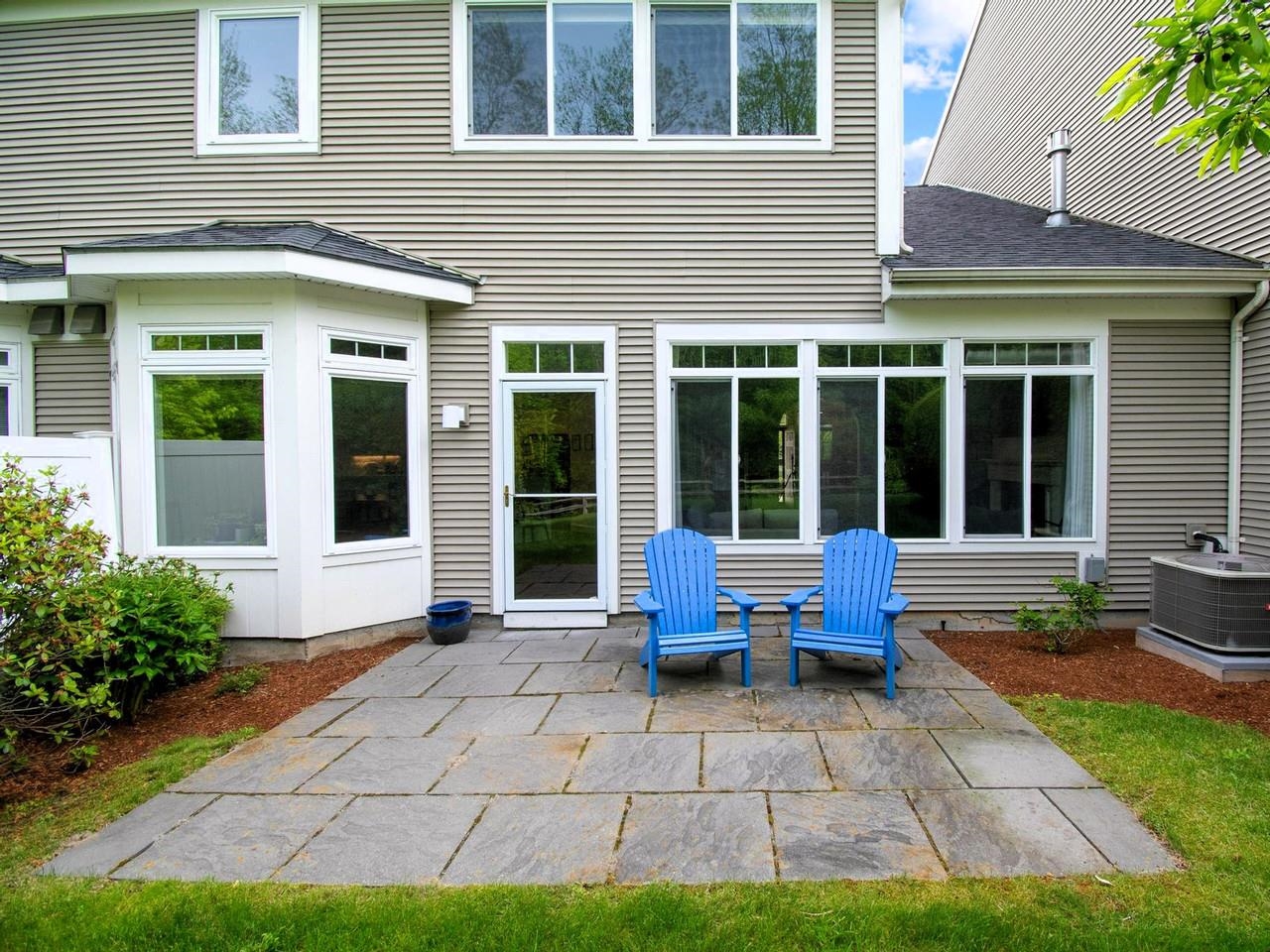 21 Mockingbird Lane