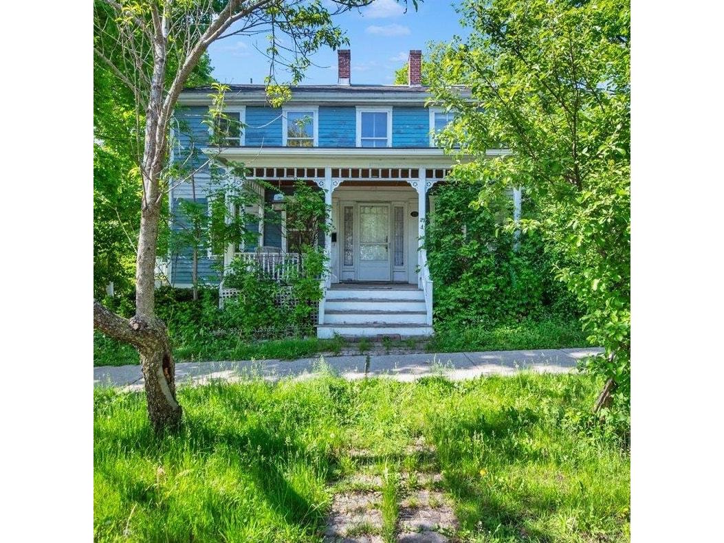 21 Seminary Street