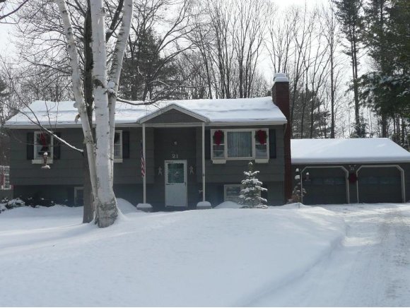 21 Tanglewood Dr