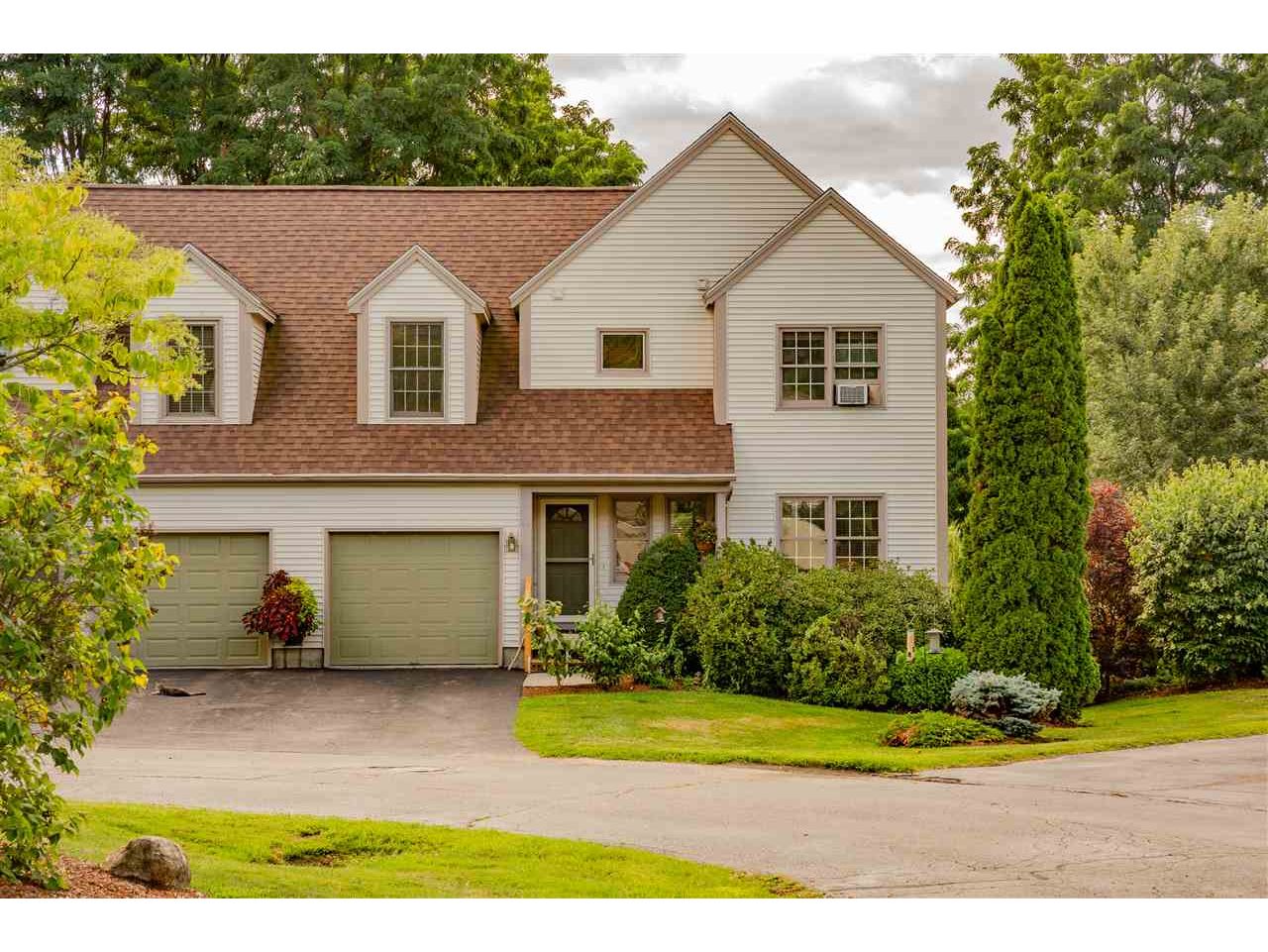 21 White Lilac Way