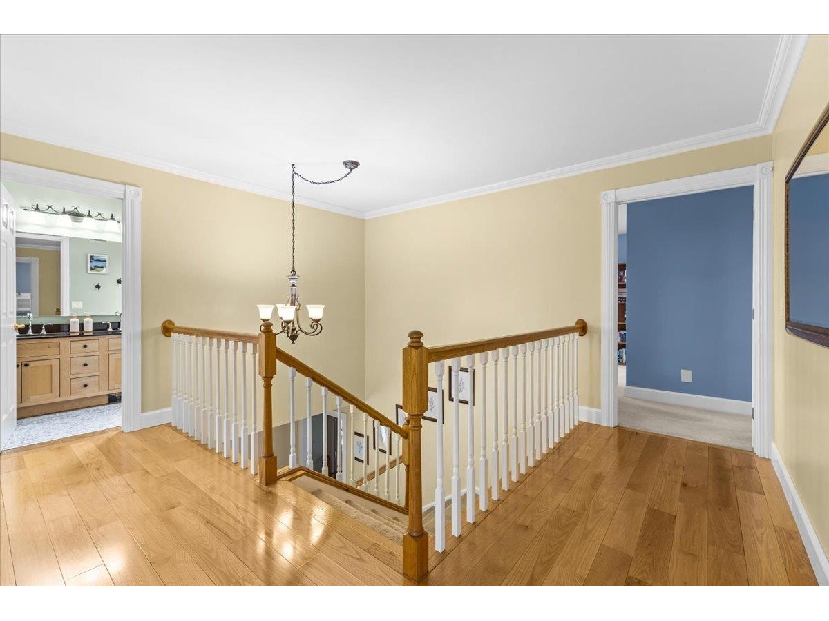 21 Whiteface Street