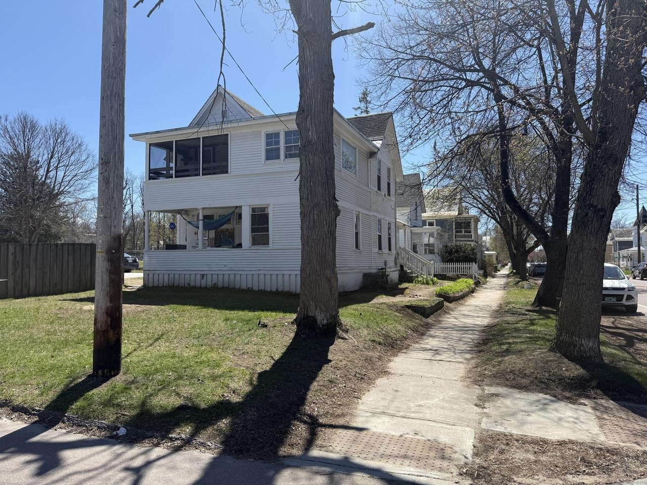 210-212 North Willard Street