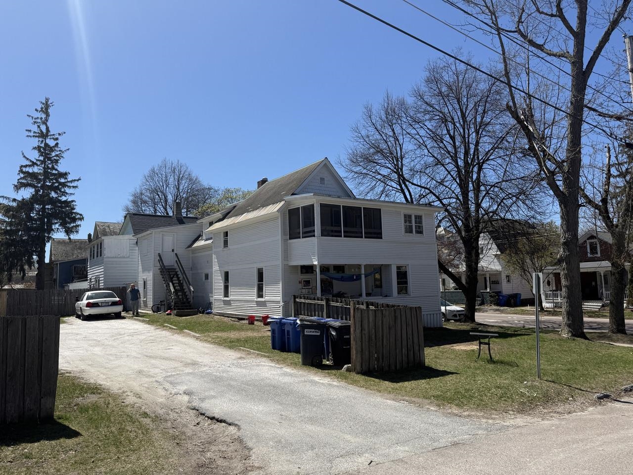 210-212 North Willard Street