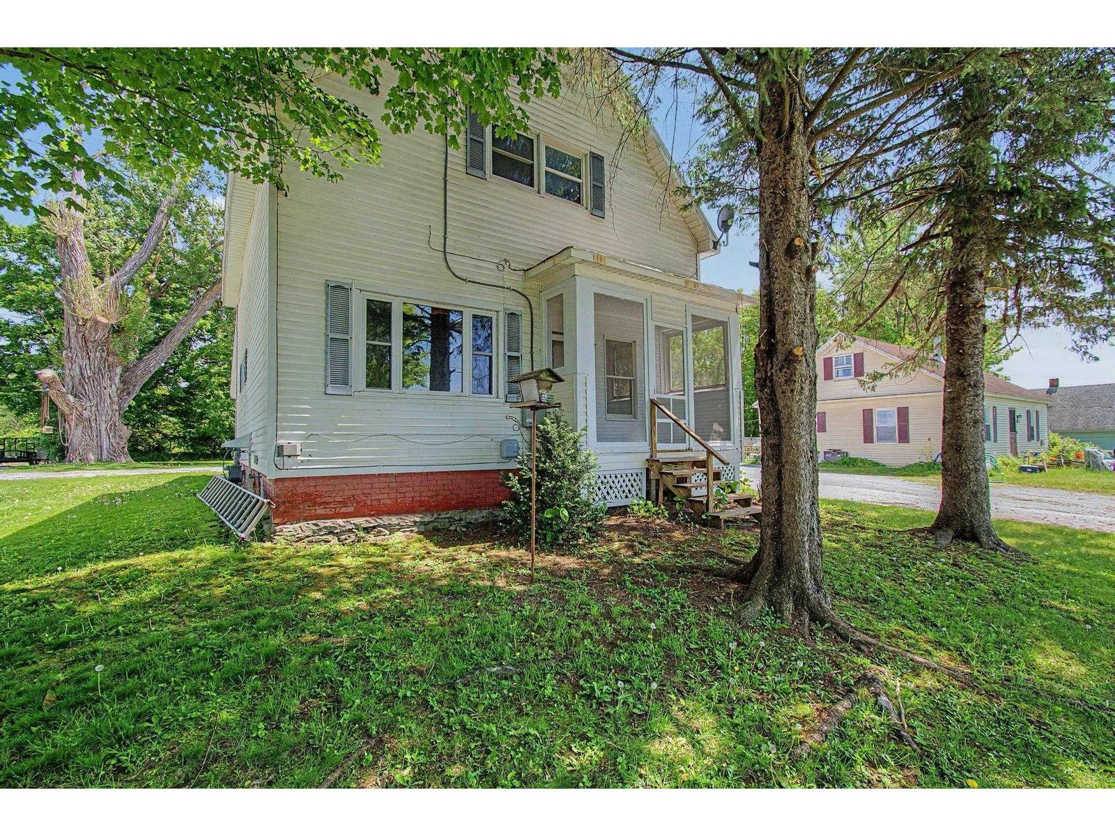 210 Boarding House Street, Sheldon