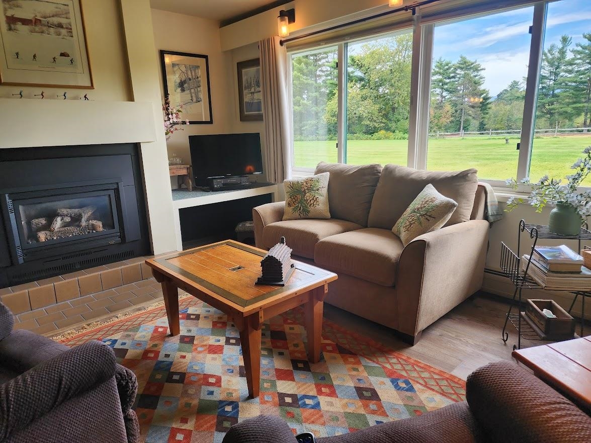 210 Village Green Drive, Unit 9D