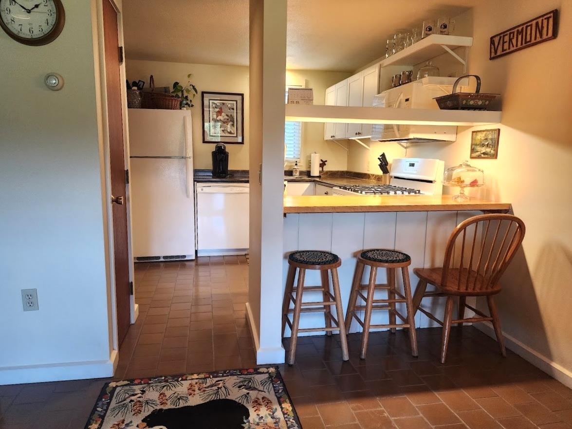 210 Village Green Drive, Unit 9D