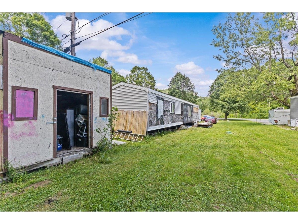2109 North Road