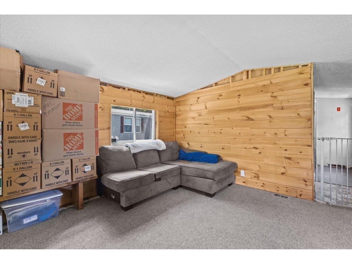 2109 North Road
