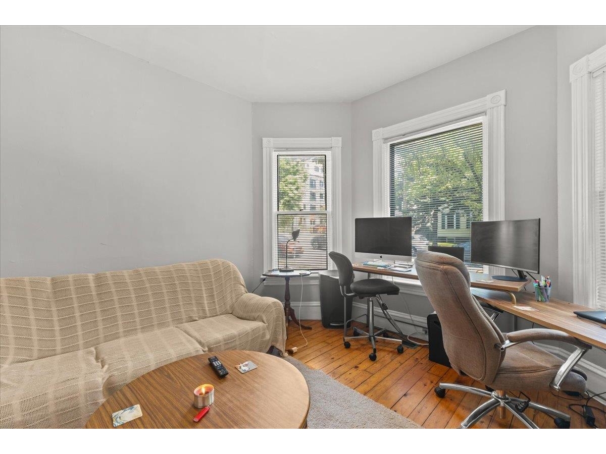 First floor flat north side
