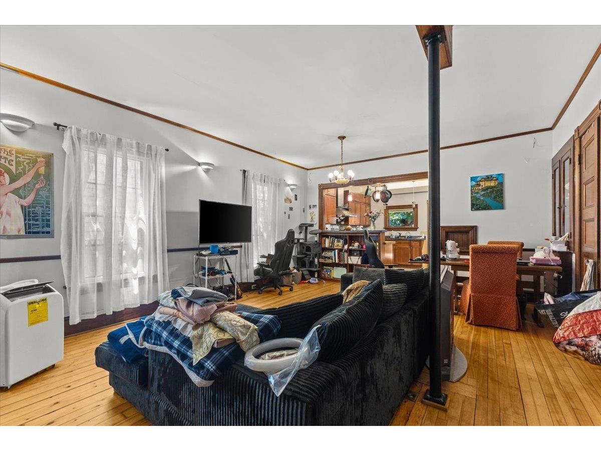 First floor flat - south side