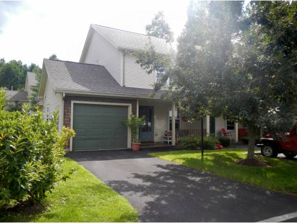 211 Cedar Lane, Unit 211