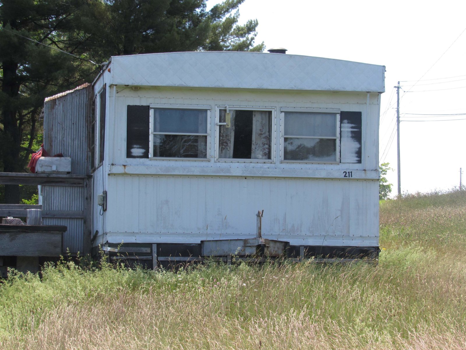211 Route 105