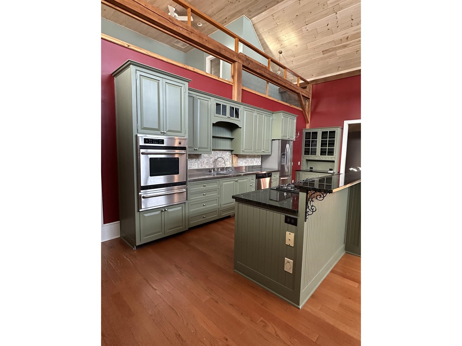 2112 Middle Road
