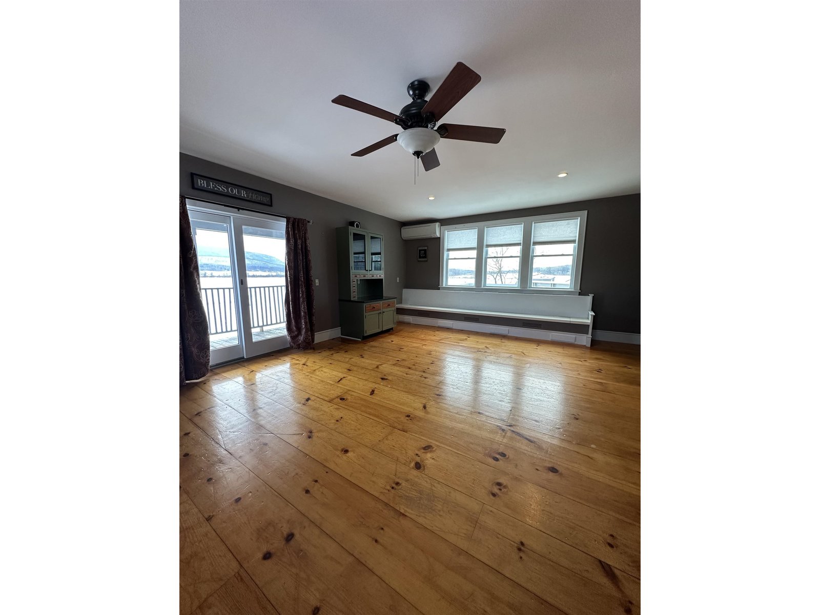 2112 Middle Road