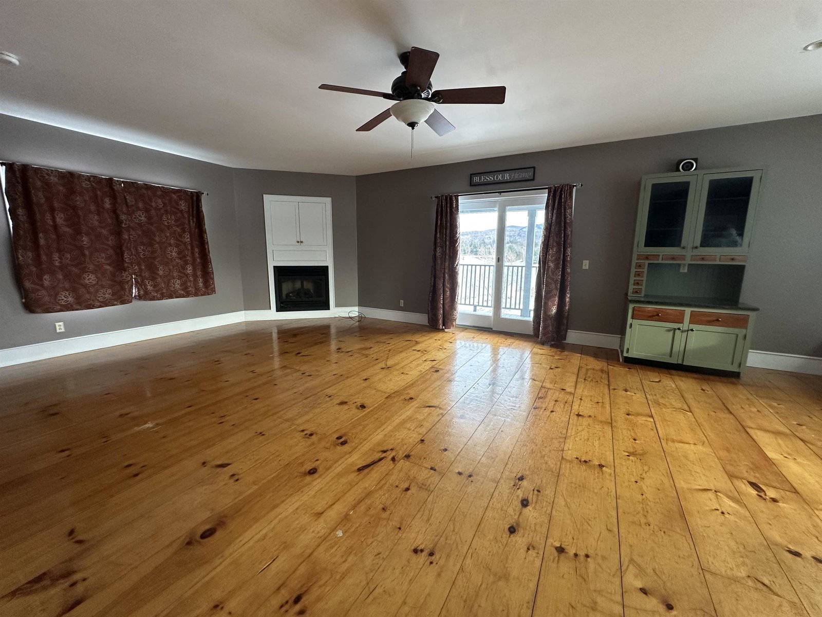 2112 Middle Road