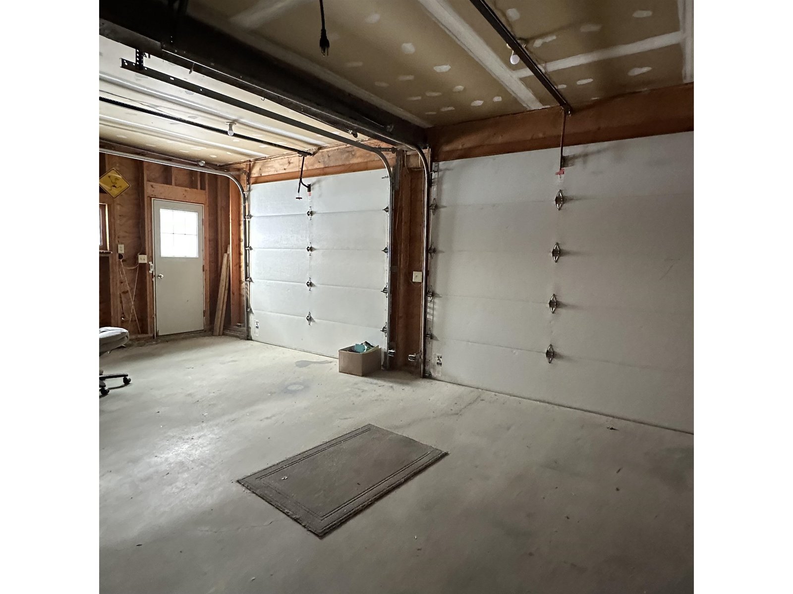2 car garage