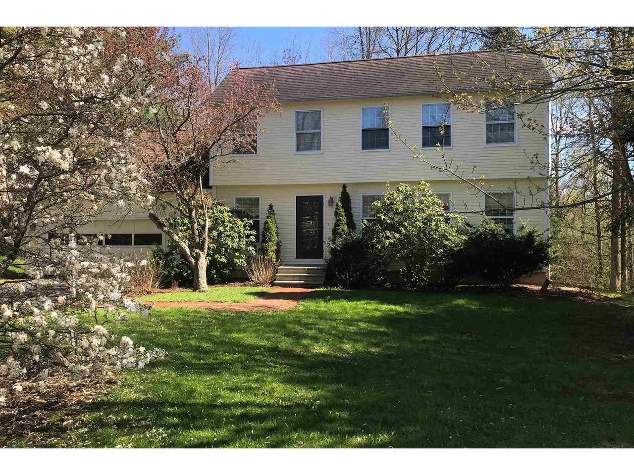 212 Olde Orchard Lane